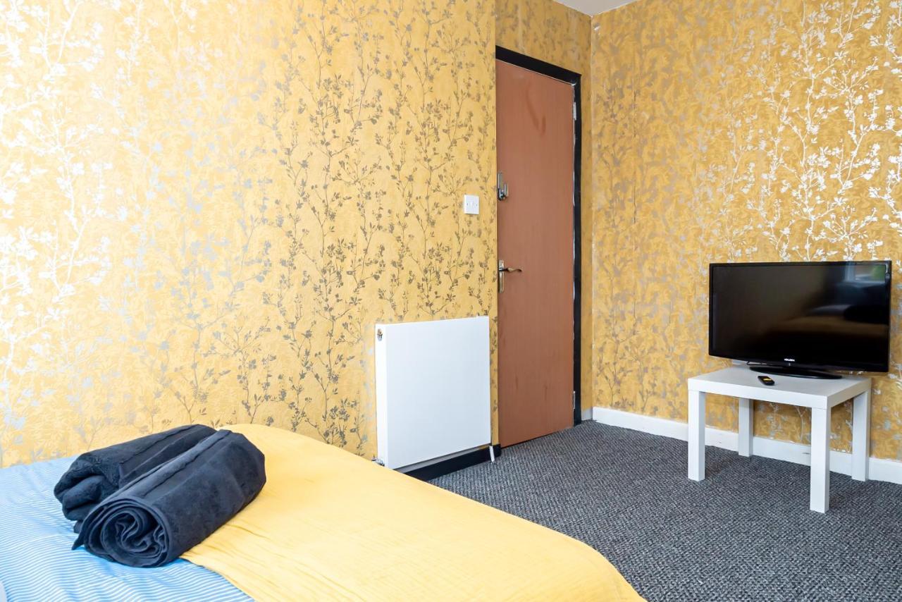 Shirley House 3, Guest House, Self Catering, Self Check In With Smart Locks, Use Of Fully Equipped Kitchen, Close To City Centre, Ideal For Longer Stays, Walking Distance To Bat, 20 Min Drive To Fawley Refinery, Excellent Transport Links Саутгемптон Экстерьер фото